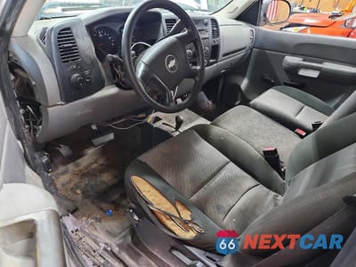 Zdjęcie 8 z 12 samochodu: 2009 CHEVROLET SILVERADO K1500 VIN:1GCEK19J19E103753 - miniatura
