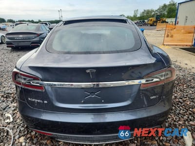 Zdjęcie 6 z 13 samochodu: 2016 TESLA MODEL S VIN:5YJSA1E23GF128444 - miniatura
