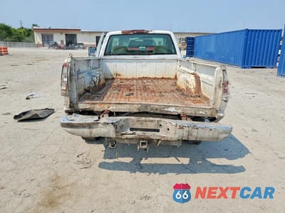 Zdjęcie 6 z 12 samochodu: 2000 GMC SIERRA VIN:1GTHK34RXYR133640 - miniatura