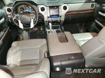 Zdjęcie 8 z 12 samochodu: 2017 TOYOTA TUNDRA DOUBLE CAB LIMITED VIN:5TFBY5F19HX609475 - miniatura