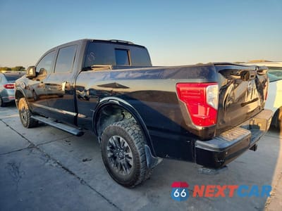 Drugie zdjęcie samochodu z przodu: 2018 NISSAN TITAN XD PRO-4X VIN:1N6BA1F4XJN517457 - miniatura