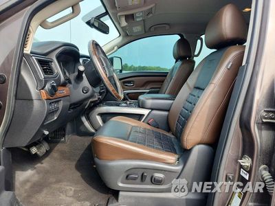 Zdjęcie 7 z 12 samochodu: 2016 NISSAN TITAN XD PLATINUM RESERVE VIN:1N6BA1F40GN513409 - miniatura