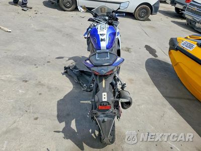 Czwarte zdjęcie samochodu z boku: 2015 YAMAHA YZFR3 VIN:MH3RH06Y7FK006292 - miniatura