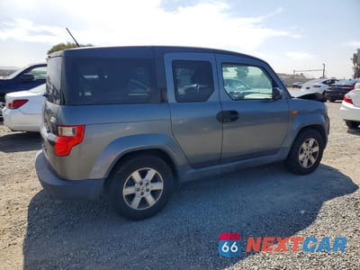 Trzecie zdjęcie samochodu z tyłu: 2011 HONDA ELEMENT EX VIN:5J6YH2H70BL002643 - miniatura