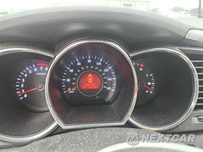 Zdjęcie 9 z 12 samochodu: 2012 KIA OPTIMA LX VIN:5XXGM4A76CG045789 - miniatura