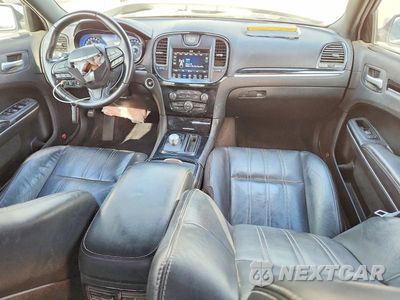 Zdjęcie 8 z 13 samochodu: 2018 CHRYSLER 300 S VIN:2C3CCABG7JH244749 - miniatura