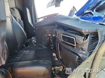 Zdjęcie 13 z 13 samochodu: 2025 FREIGHTLINER CASCADIA 126
