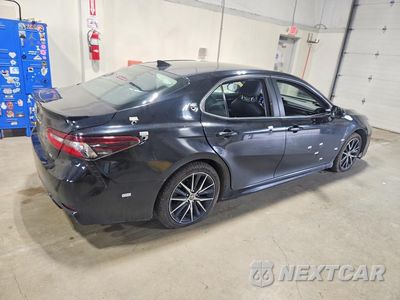 Trzecie zdjęcie samochodu z tyłu: 2021 TOYOTA CAMRY SE VIN:4T1G11AK1MU578460 - miniatura