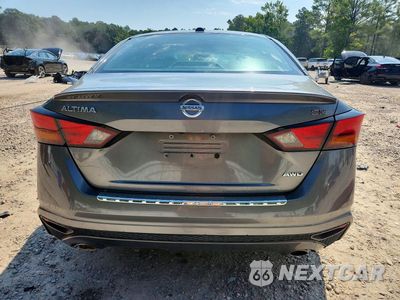 Zdjęcie 6 z 12 samochodu: 2019 NISSAN ALTIMA SR VIN:1N4BL4CW5KN303553 - miniatura