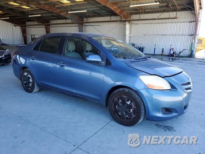 Czwarte zdjęcie samochodu z boku: 2008 TOYOTA YARIS BASE VIN:JTDBT923584033947 - miniatura