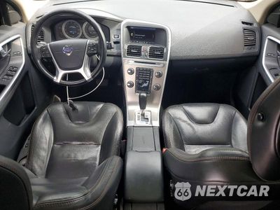 Zdjęcie 8 z 13 samochodu: 2011 VOLVO XC60 T6 VIN:YV4902DZ5B2212120 - miniatura
