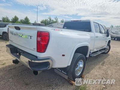 Trzecie zdjęcie samochodu z tyłu: 2022 CHEVROLET SILVERADO K3500 LT VIN:1GC4YTEY6NF314315 - miniatura