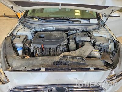 Zdjęcie 11 z 12 samochodu: 2019 HYUNDAI SONATA SE VIN:5NPE24AF9KH770939 - miniatura