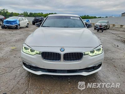 Piąte zdjęcie samochodu w środku: 2018 BMW 330 XI VIN:WBA8D9C5XJEM35113 - miniatura