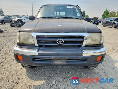 Piąte zdjęcie samochodu w środku: 1998 TOYOTA TACOMA BASE VIN:4TAPM62N7WZ143851 - miniatura