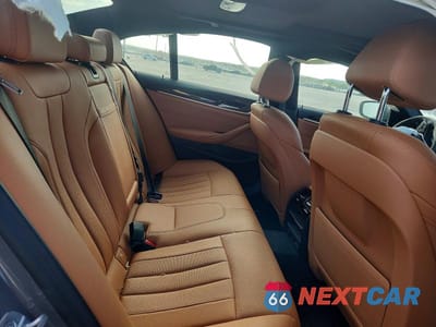 Zdjęcie 10 z 12 samochodu: 2021 BMW 530 XI VIN:WBA13BJ06MWX13443 - miniatura