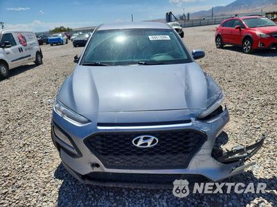 Piąte zdjęcie samochodu w środku: 2018 HYUNDAI KONA SE VIN:KM8K1CAA4JU182693 - miniatura
