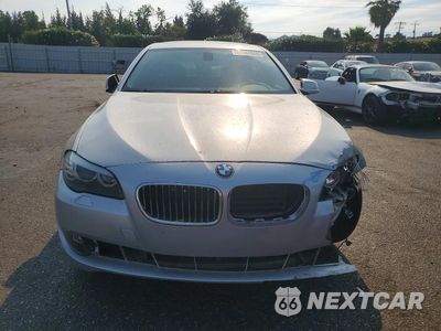 Piąte zdjęcie samochodu w środku: 2011 BMW 528 I VIN:WBAFR1C57BC740446 - miniatura