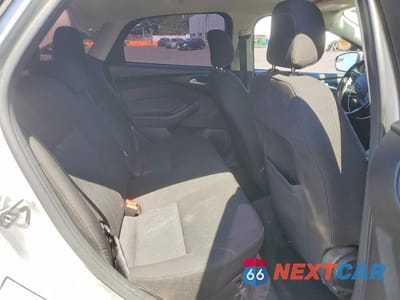 Zdjęcie 10 z 12 samochodu: 2018 FORD FOCUS SE VIN:1FADP3F27JL237470 - miniatura