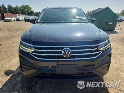Piąte zdjęcie samochodu w środku: 2023 VOLKSWAGEN TIGUAN SE VIN:3VVMB7AX7PM007911 - miniatura