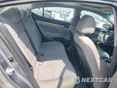 Zdjęcie 10 z 12 samochodu: 2019 HYUNDAI ELANTRA VALUE EDITION VIN:5NPD84LF4KH455182 - miniatura