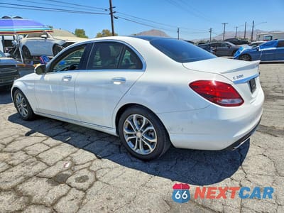 Drugie zdjęcie samochodu z przodu: 2016 MERCEDES-BENZ C 300 VIN:55SWF4JB0GU165931 - miniatura