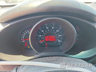 Zdjęcie 9 z 12 samochodu: 2014 KIA SOUL BASE VIN:KNDJN2A2XE7003603 - miniatura