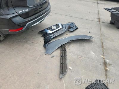 Zdjęcie 13 z 14 samochodu: 2019 NISSAN ROGUE SV VIN:KNMAT2MT3KP556101 - miniatura