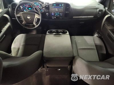 Zdjęcie 8 z 12 samochodu: 2010 CHEVROLET SILVERADO K1500 LT VIN:3GCRKSE32AG161401 - miniatura