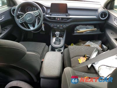 Zdjęcie 8 z 13 samochodu: 2022 KIA FORTE LXS VIN:3KPF24AD4NE490504 - miniatura
