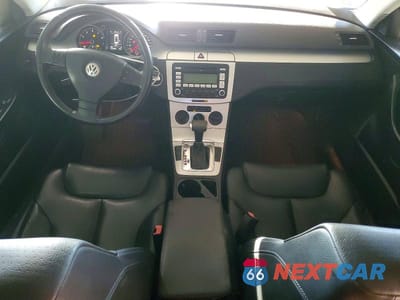Zdjęcie 8 z 12 samochodu: 2009 VOLKSWAGEN PASSAT WAGON TURBO VIN:WVWXK93C09E134767 - miniatura