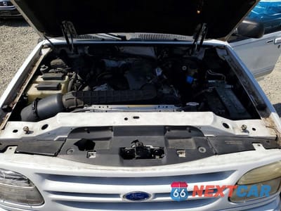 Zdjęcie 12 z 13 samochodu: 1995 FORD EXPLORER VIN:1FMDU34X8SZB91160 - miniatura
