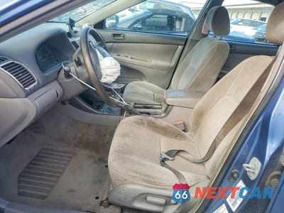 Zdjęcie 7 z 13 samochodu: 2003 TOYOTA CAMRY LE VIN:4T1BE32KX3U749603 - miniatura