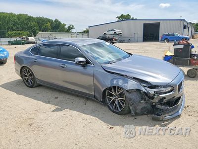 Czwarte zdjęcie samochodu z boku: 2018 VOLVO S90 T5 MOMENTUM VIN:LVY982AK1JP033103 - miniatura