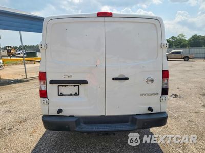 Zdjęcie 6 z 13 samochodu: 2021 NISSAN NV 2500 HD SV VIN:1N6AF0KY5MN805827 - miniatura