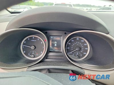 Zdjęcie 9 z 13 samochodu: 2017 HYUNDAI SANTA FE SE VIN:KM8SMDHF6HU174250 - miniatura