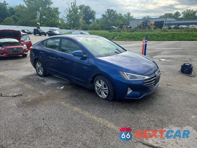 Czwarte zdjęcie samochodu z boku: 2020 HYUNDAI ELANTRA SEL VIN:5NPD84LF6LH548626 - miniatura