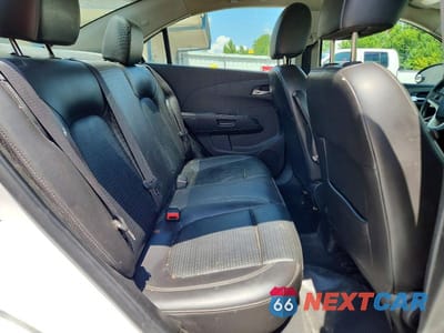 Zdjęcie 10 z 12 samochodu: 2020 CHEVROLET SONIC PREMIER VIN:1G1JF5SB7L4113996 - miniatura
