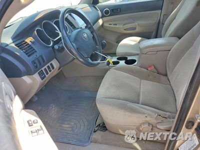 Zdjęcie 7 z 12 samochodu: 2005 TOYOTA TACOMA ACCESS CAB VIN:5TEUU42N55Z081316 - miniatura