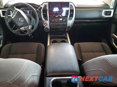 Zdjęcie 8 z 12 samochodu: 2020 NISSAN TITAN XD SV VIN:1N6AA1FB9LN505183 - miniatura