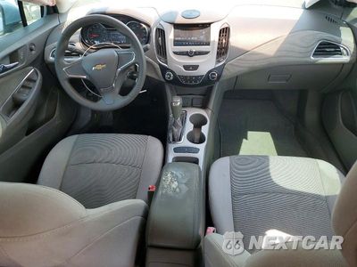 Zdjęcie 8 z 12 samochodu: 2018 CHEVROLET CRUZE LS VIN:1G1BC5SM2J7127489 - miniatura