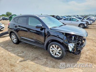 Czwarte zdjęcie samochodu z boku: 2019 HYUNDAI TUCSON VALUE VIN:KM8J3CA42KU059749 - miniatura
