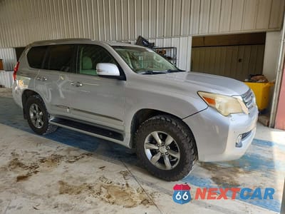 Czwarte zdjęcie samochodu z boku: 2012 LEXUS GX 460 PREMIUM VIN:JTJJM7FX2C5040848 - miniatura