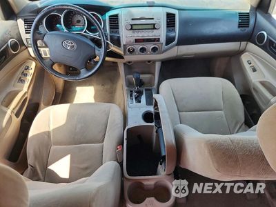 Zdjęcie 8 z 12 samochodu: 2006 TOYOTA TACOMA DOUBLE CAB PRERUNNER VIN:5TEJU62N16Z223645 - miniatura