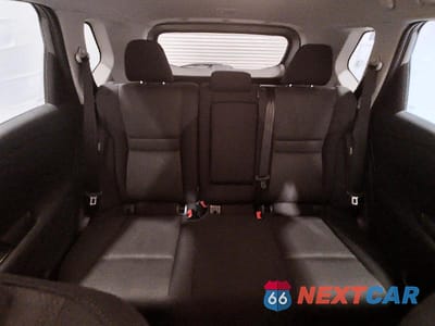 Zdjęcie 10 z 13 samochodu: 2024 NISSAN ROGUE SV VIN:5N1BT3BA2RC674228 - miniatura