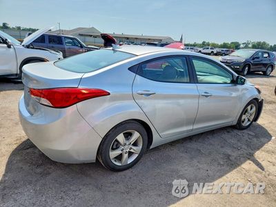 Trzecie zdjęcie samochodu z tyłu: 2013 HYUNDAI ELANTRA GLS VIN:5NPDH4AE2DH209261 - miniatura