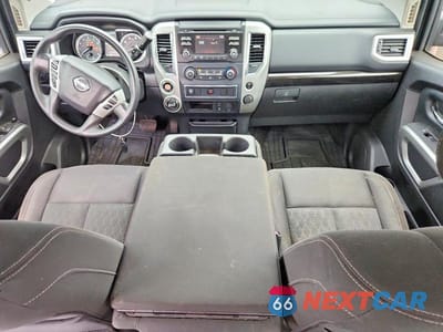 Zdjęcie 8 z 12 samochodu: 2017 NISSAN TITAN S VIN:1N6AA1C82HN554077 - miniatura