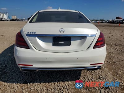 Zdjęcie 6 z 12 samochodu: 2018 MERCEDES-BENZ S 560 VIN:WDDUG8DB7JA369186 - miniatura