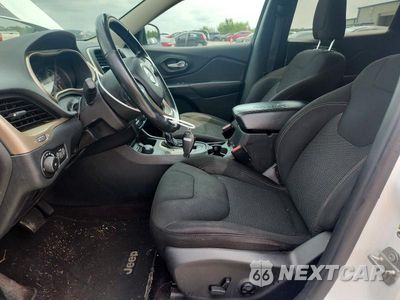Zdjęcie 7 z 13 samochodu: 2016 JEEP CHEROKEE L VIN:1C4PJMCB3GW244457 - miniatura