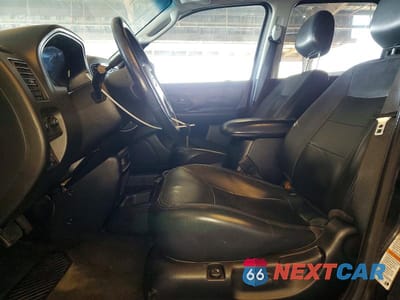 Zdjęcie 7 z 14 samochodu: 2003 FORD ESCAPE LIMITED VIN:1FMCU04173KA05172 - miniatura